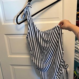 NWOT MATERNITY black and white stripe one shoulder swimsuit, XL